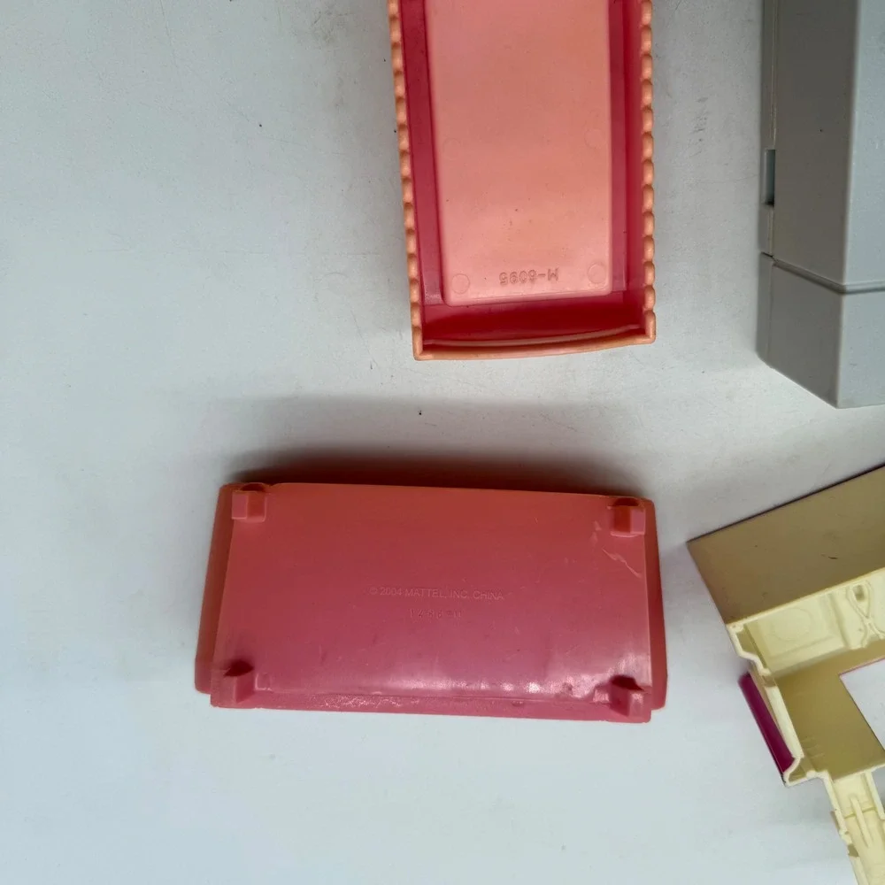 Mixed Dollhouse Furniture Lot Little Tikes Fridge Mattel Sofa Bed Counter Toy